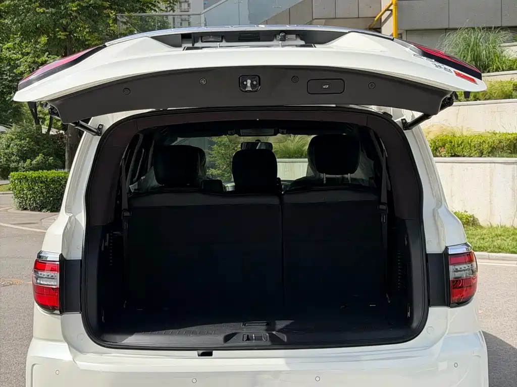 Nissan Patrol 2019 — фото 13
