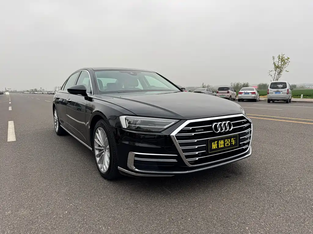 Audi A8 2018 — фото 3