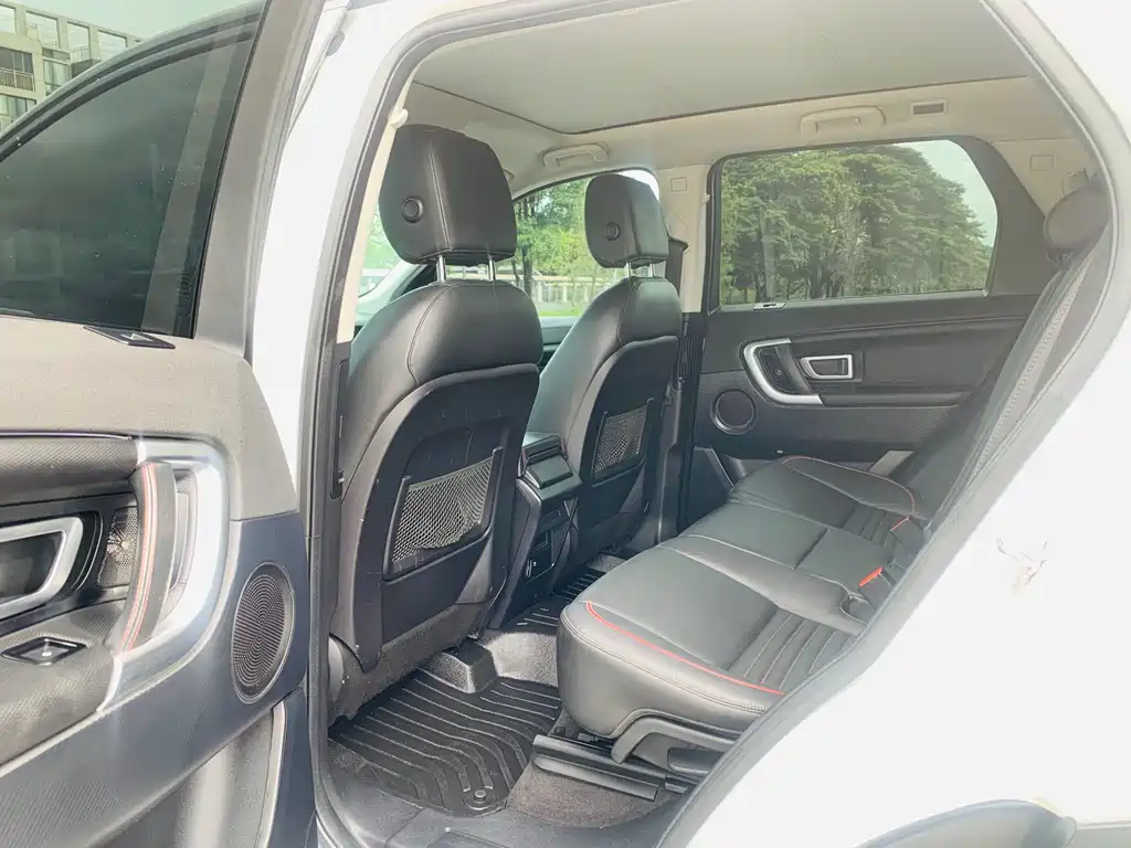 Land Rover Discovery Sport 2019 — фото 8