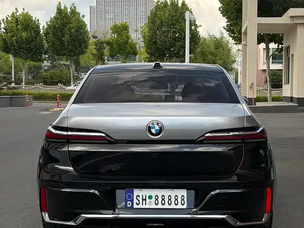 BMW 7 Series 2023