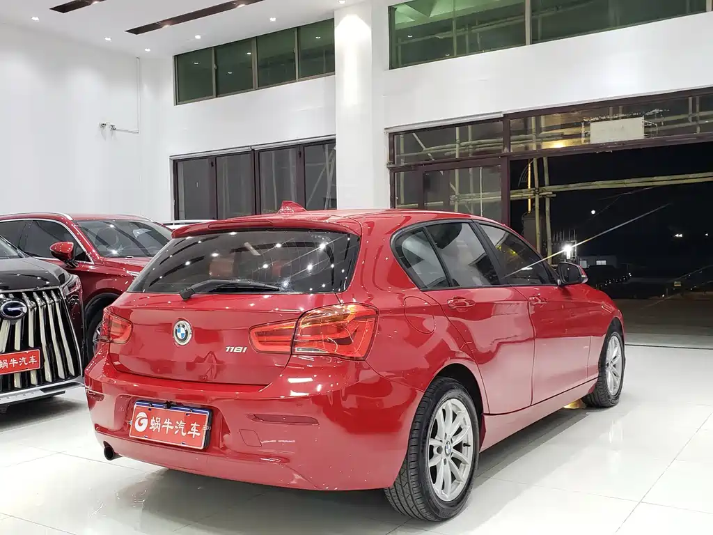 BMW 1 Series 2015 — фото 11