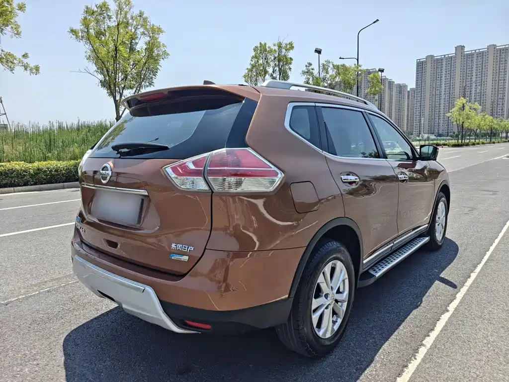Nissan X-Trail 2015 — фото 10