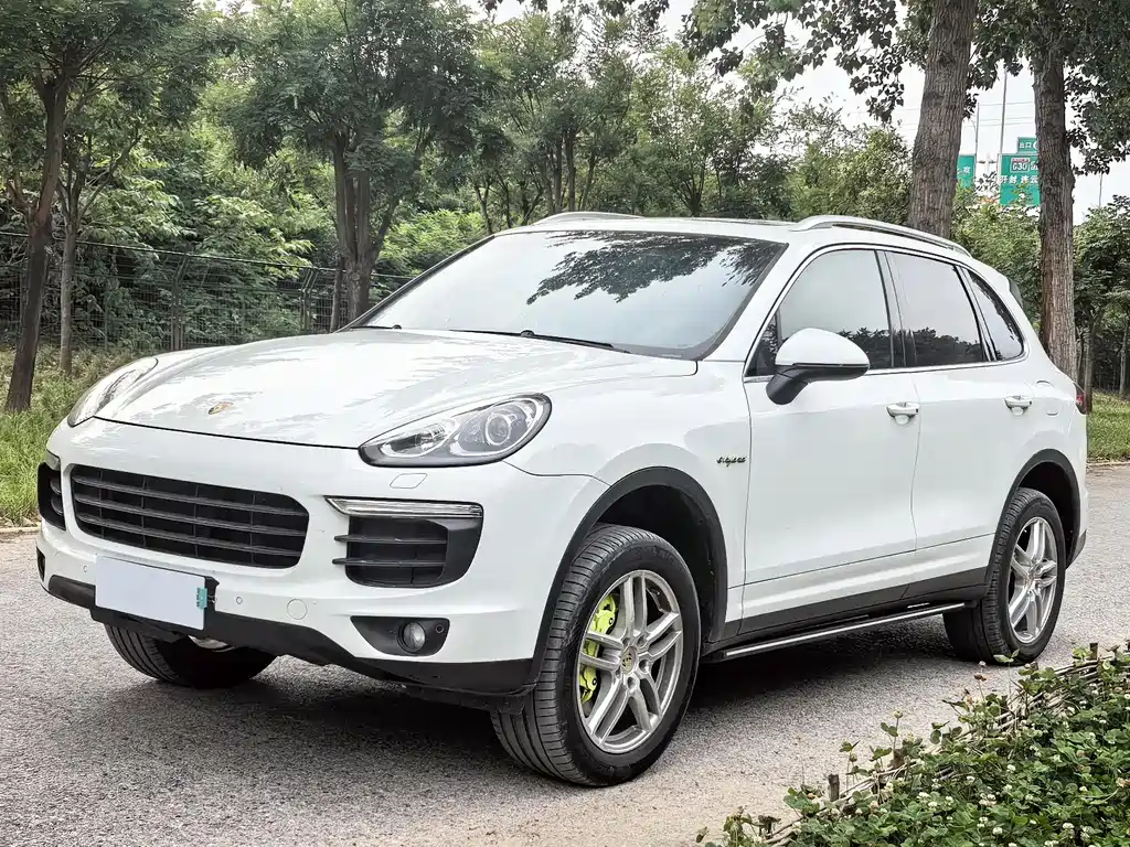 Porsche Cayenne Hybrid 2016