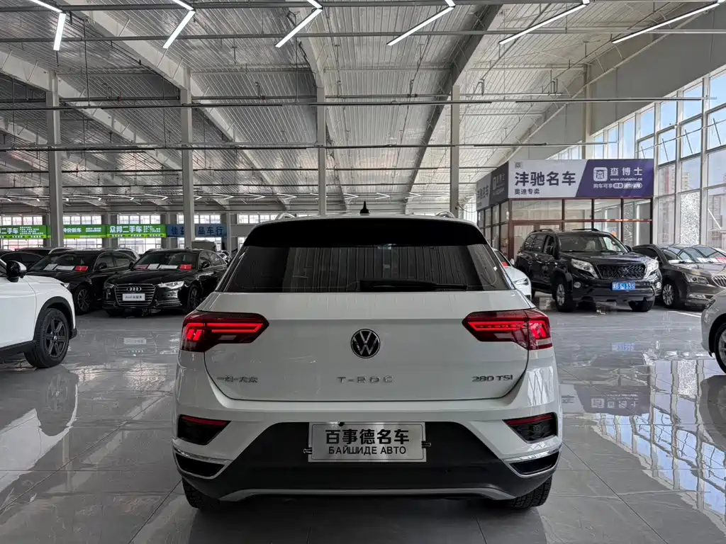 Volkswagen T-Roc 2022 — фото 8