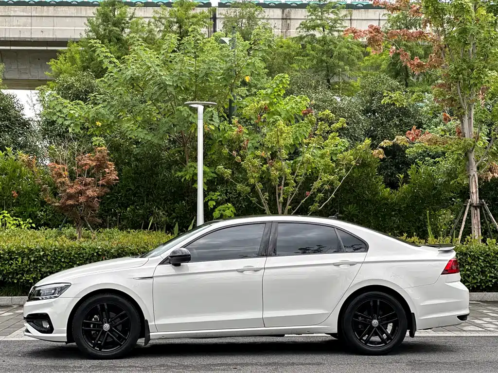 Volkswagen Lamando 2021