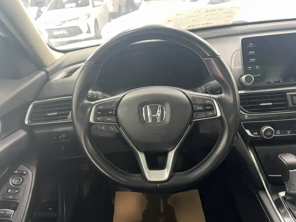 Honda Inspire 2021 — фото 4