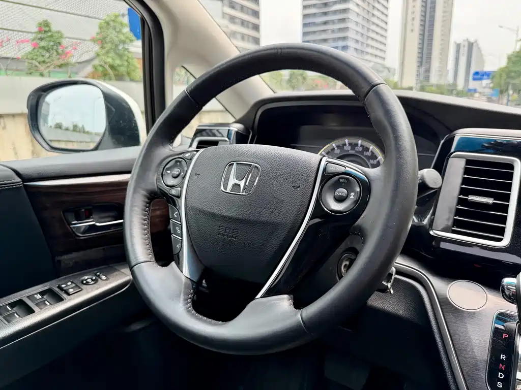 Honda Elysion 2019 — фото 29