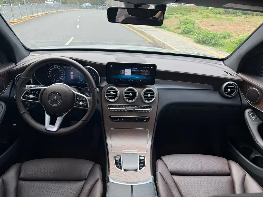 Mercedes-Benz GLC 2023 — фото 11