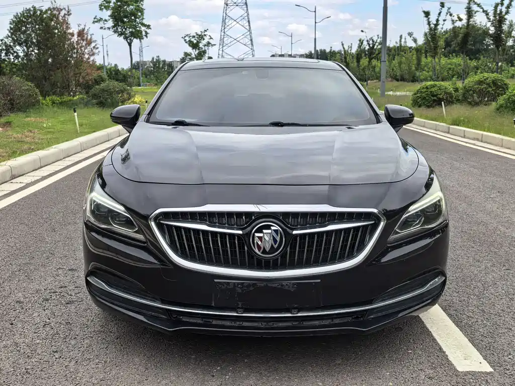 Buick LaCrosse 2018 — фото 3