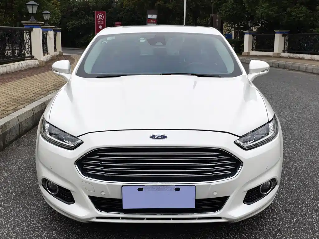 Ford Mondeo 2014 — фото 2
