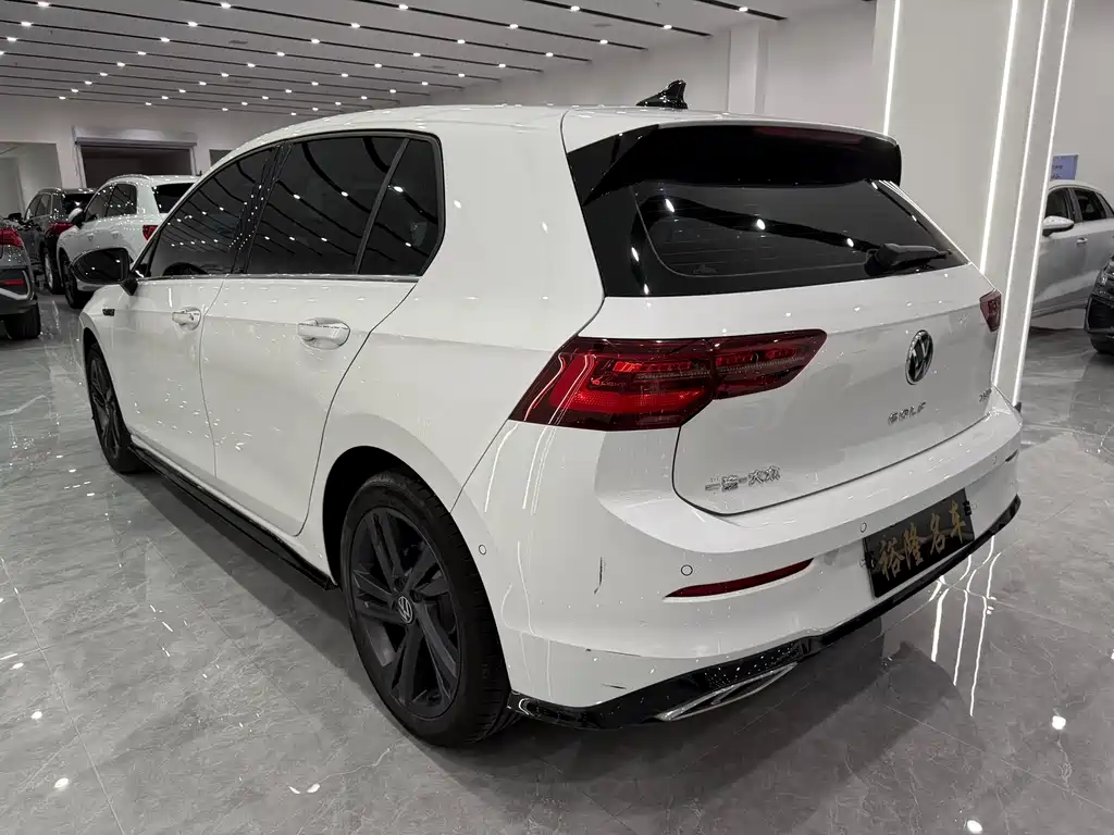 Volkswagen Golf 2023