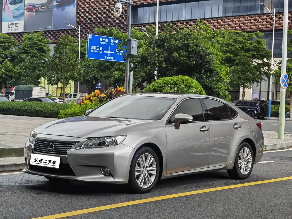 Lexus ES 2014