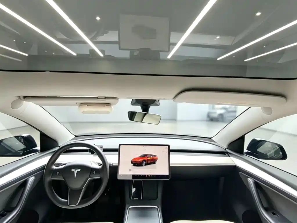 Tesla Model Y 2022 — фото 4