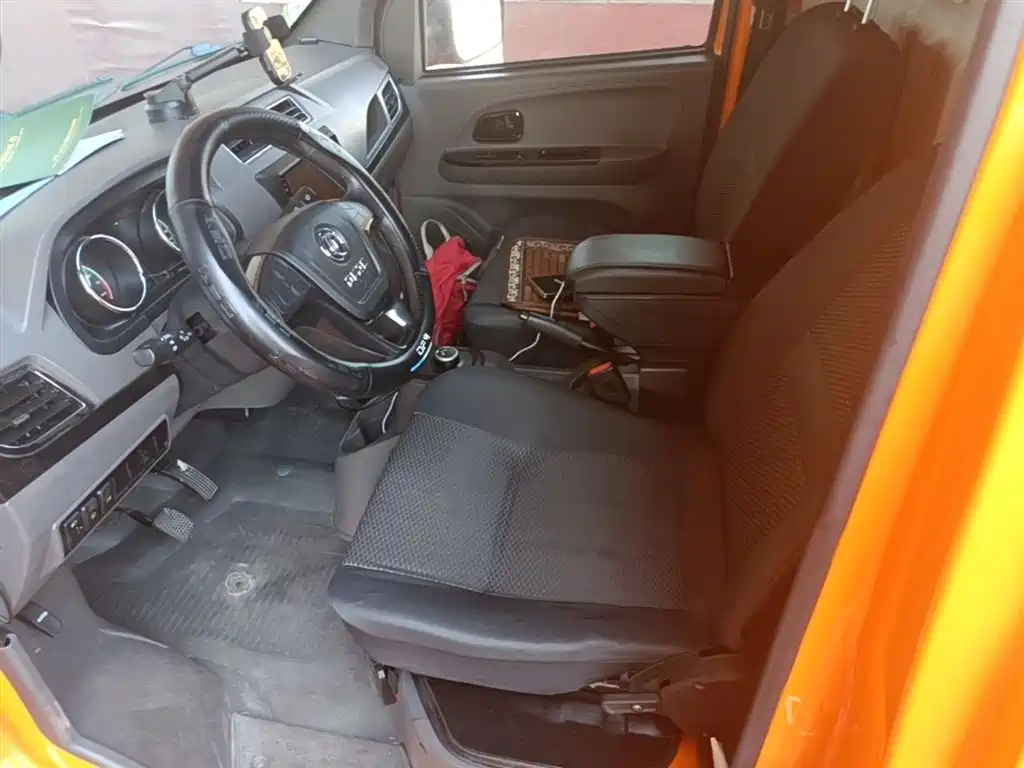 Yufeng EM26 2023 — фото 15