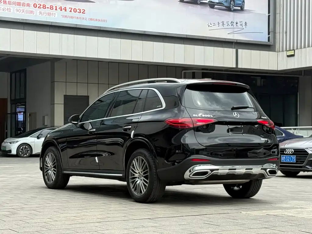 Mercedes-Benz GLC 2025