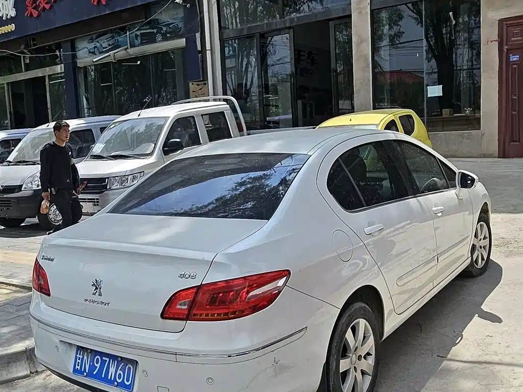 Peugeot 408 2013