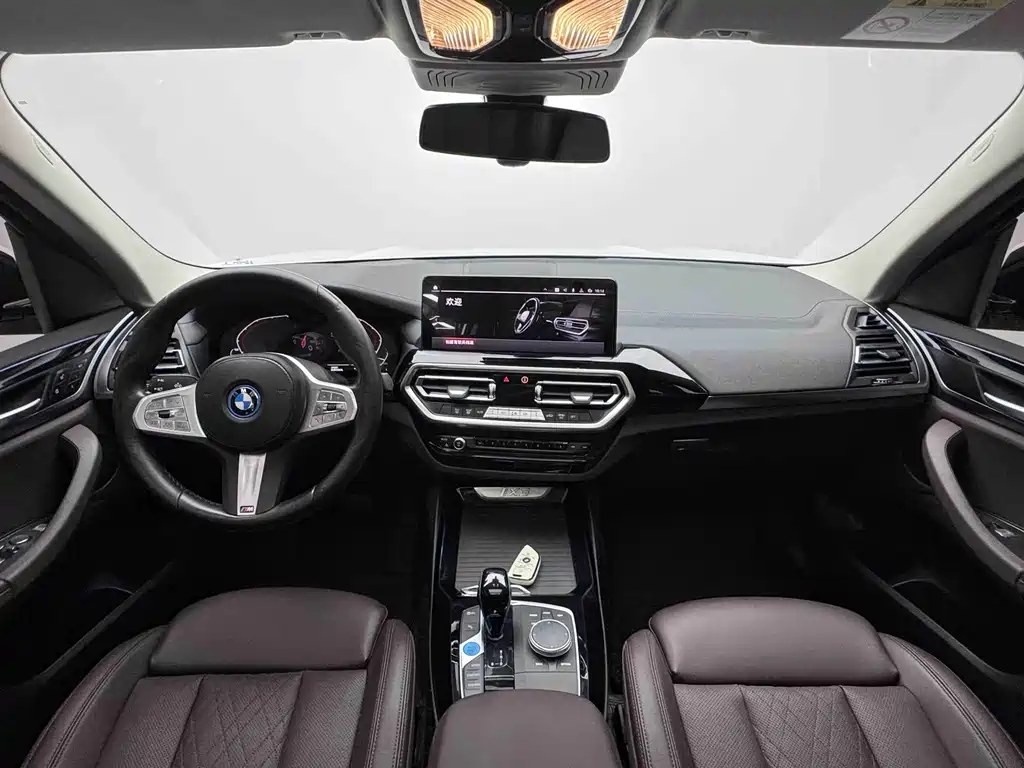 BMW iX3 2022 — фото 10
