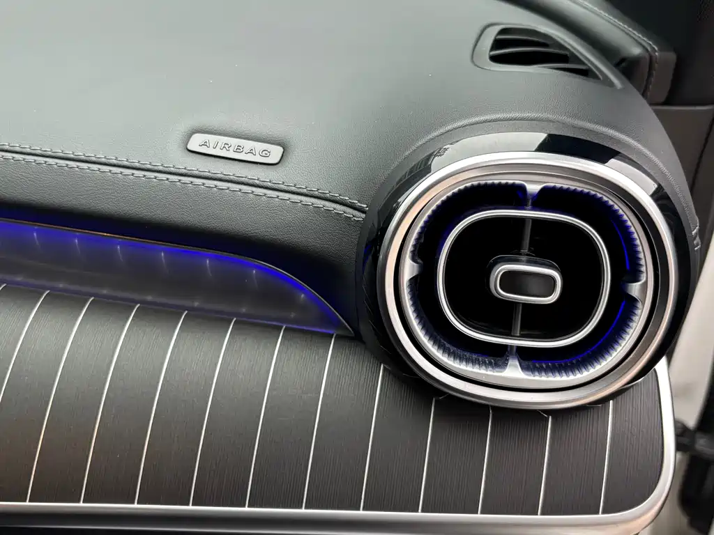 Mercedes-Benz C-Class 2022 — фото 20