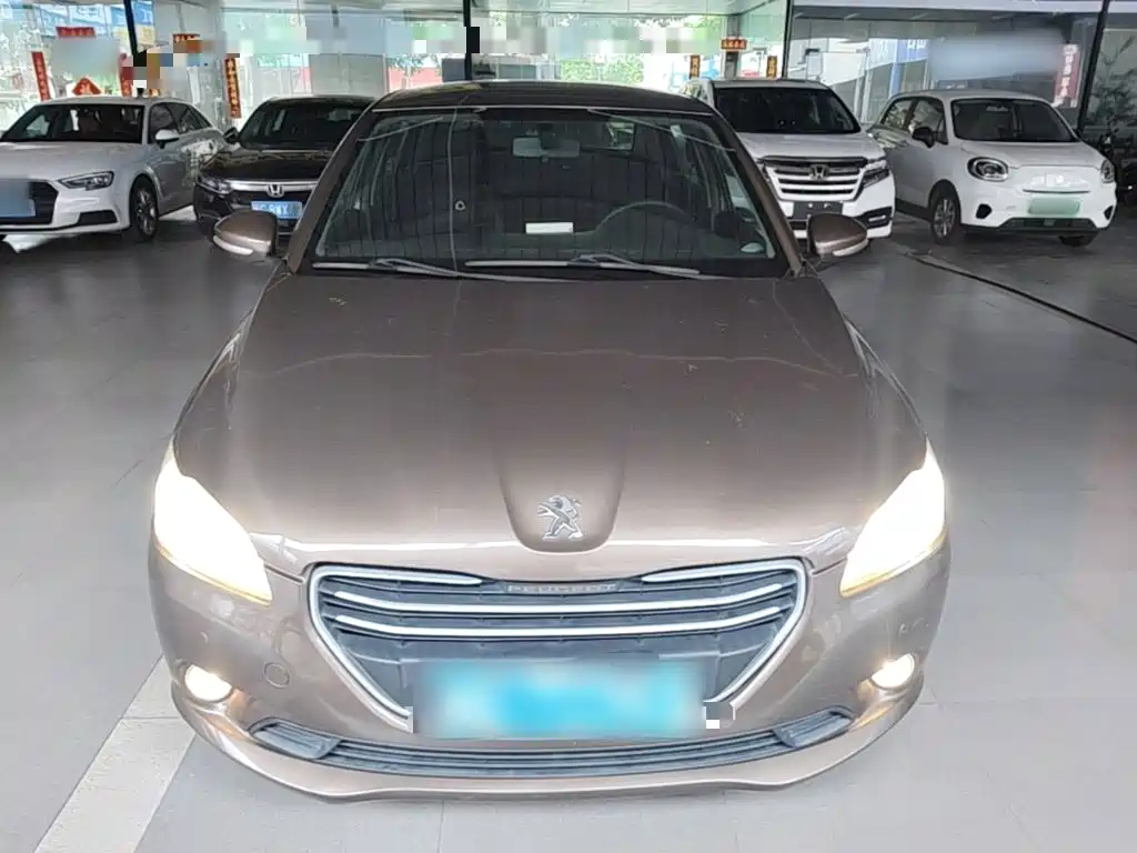 Peugeot 301 2014