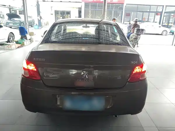 Peugeot 301 2014