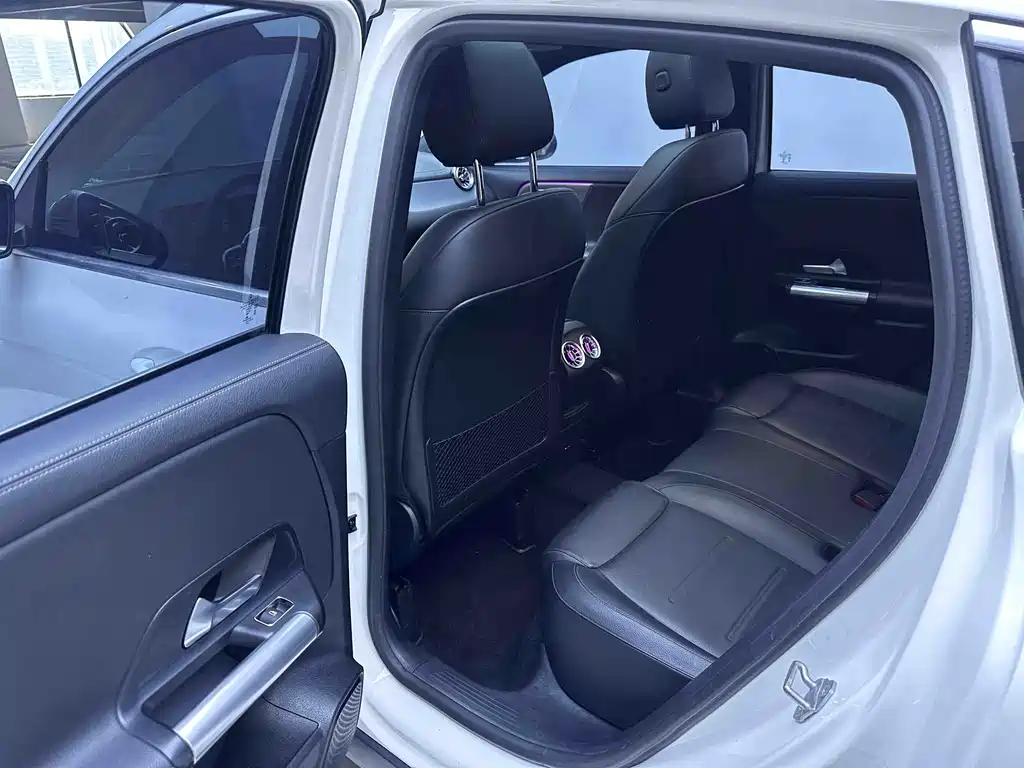 Mercedes-Benz GLA 2021 — фото 9