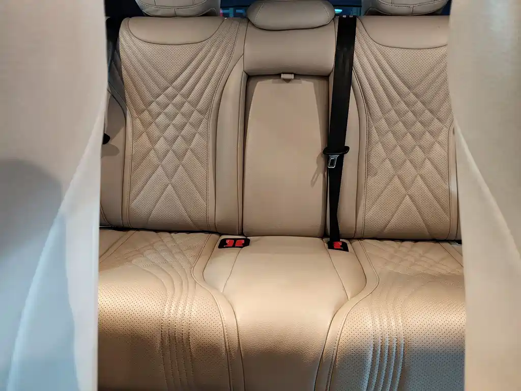 Mercedes-Benz Vito 2022 — фото 15