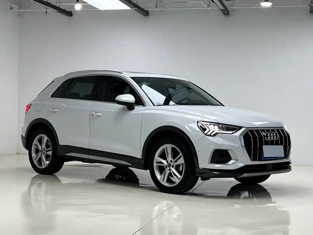 Audi Q3 2021