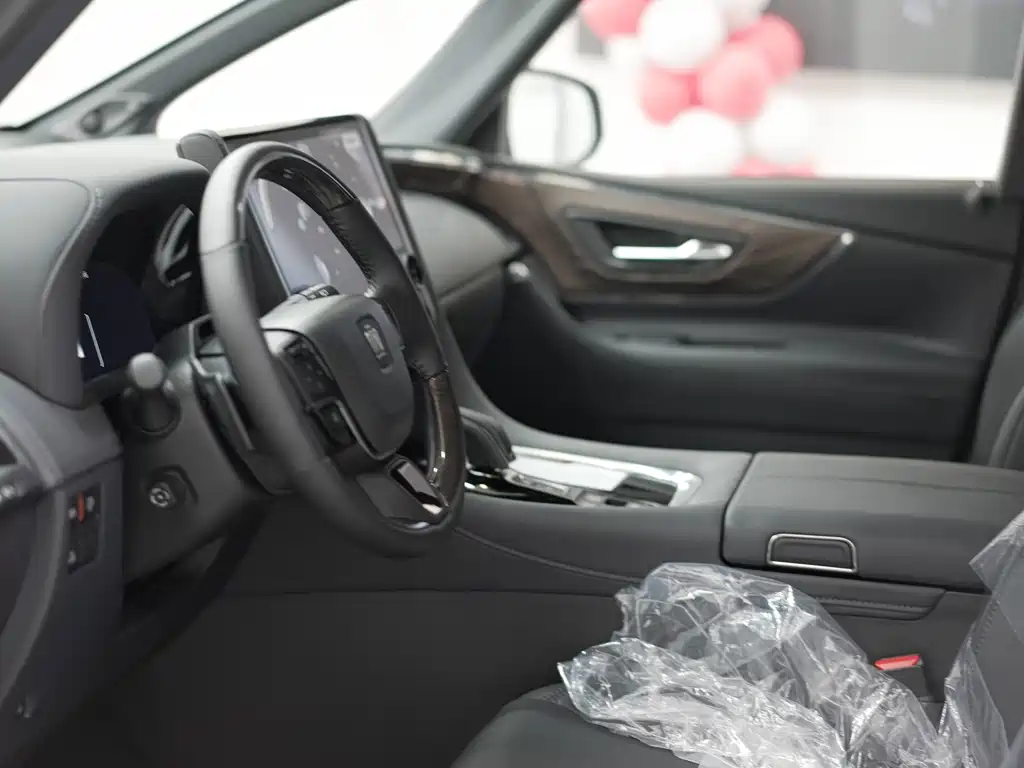 Toyota Vellfire — фото 8