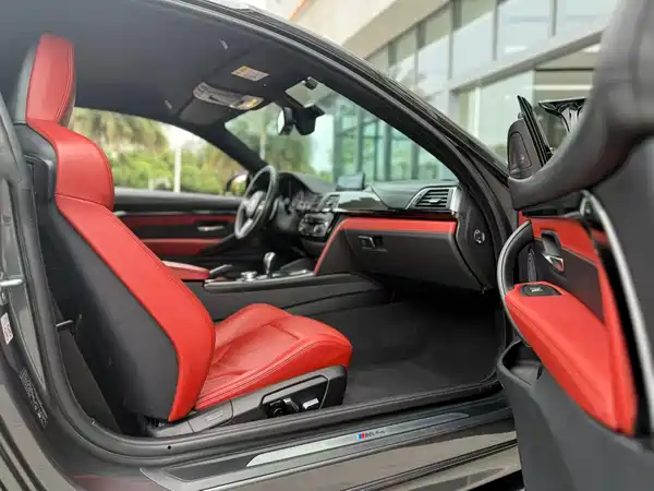 BMW M4 2018