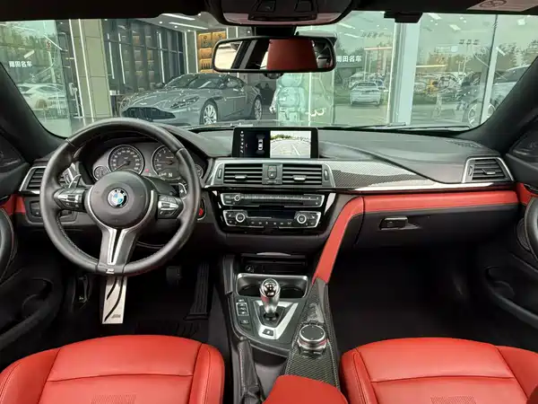 BMW M4 2018
