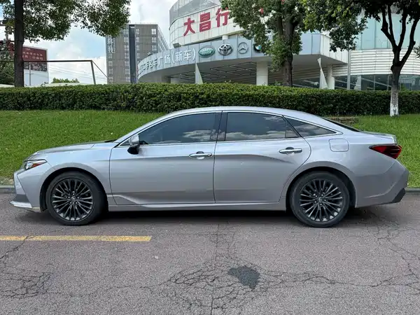 Toyota Avalon 2020