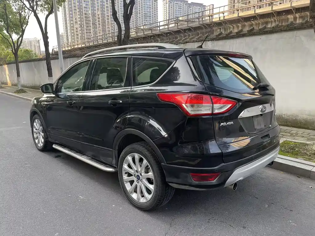 Ford Kuga 2013 — фото 4