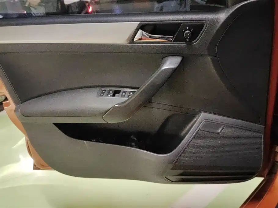Volkswagen Santana 2015