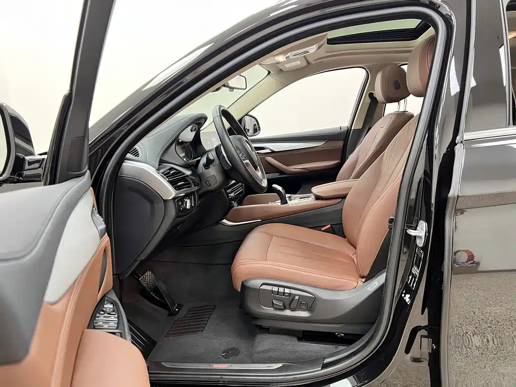 BMW X6 2019 — фото 11