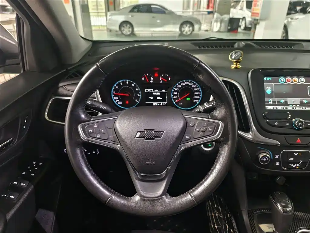 Chevrolet Equinox 2020 — фото 16