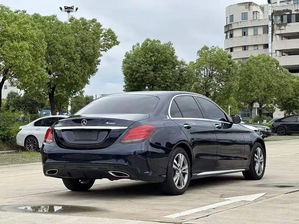 Mercedes-Benz C-Class 2017