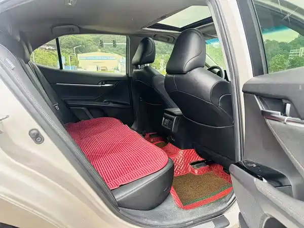Toyota Camry 2019