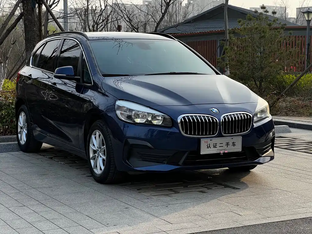 BMW 2 Series Active Tourer 2019 — фото 3