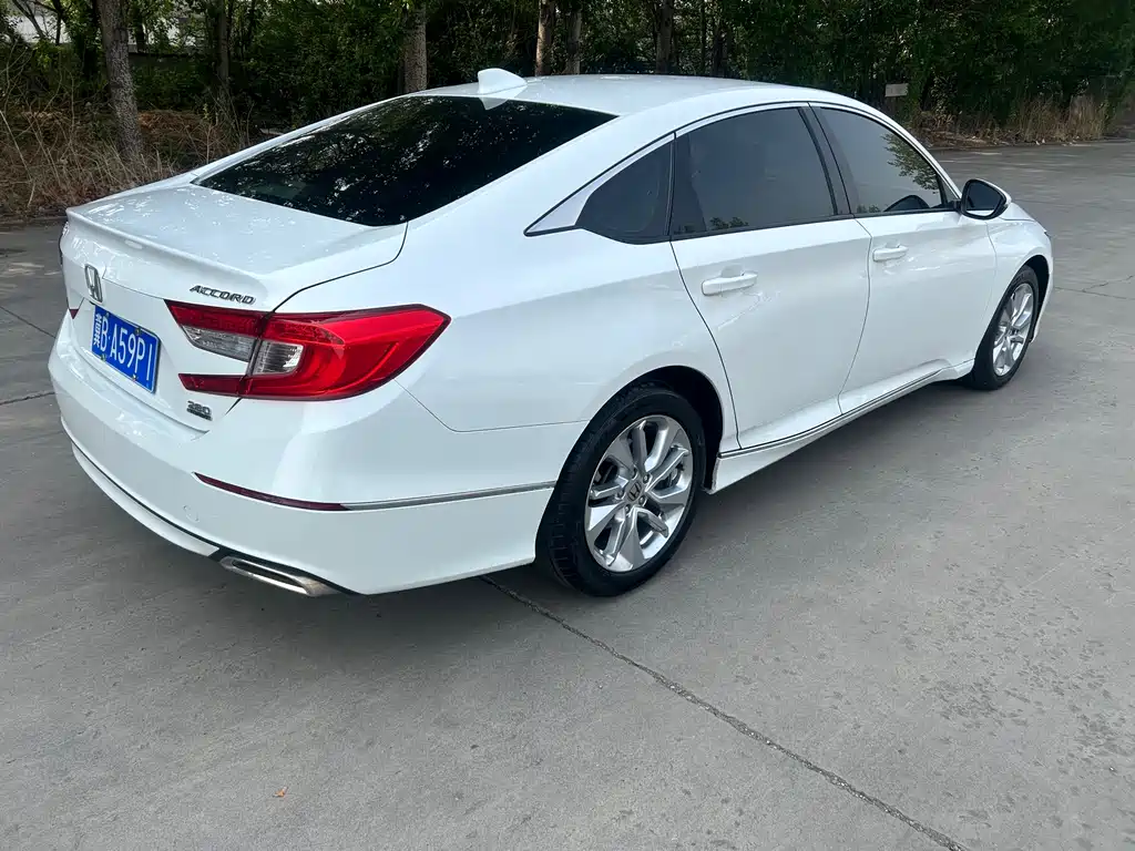 Honda Accord 2019 — фото 8