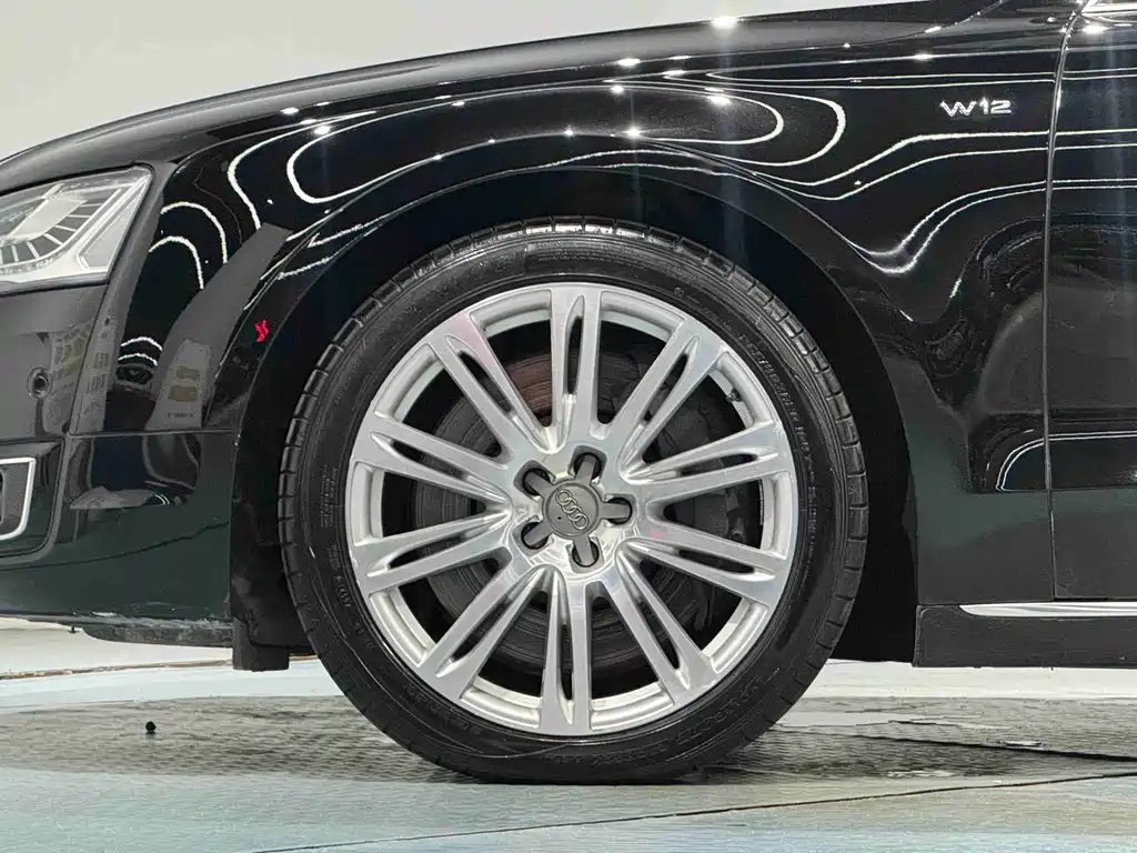 Audi A8 2016 — фото 20
