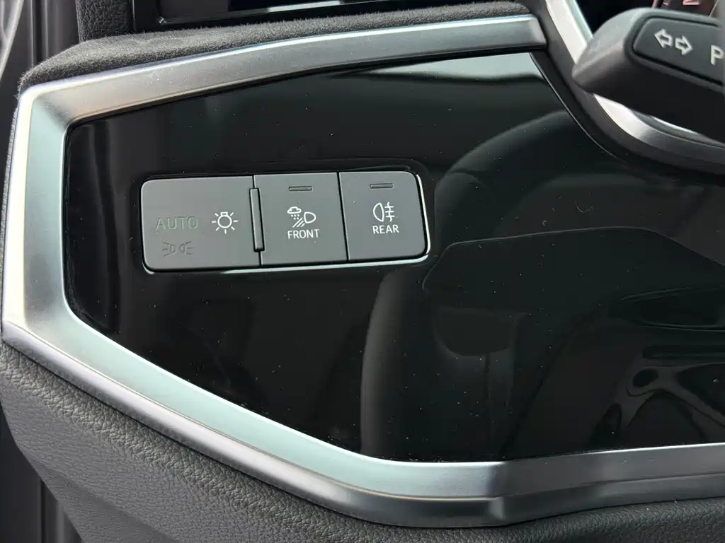 Audi Q3 2022 — фото 19