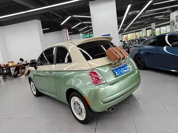 Fiat 500 2011