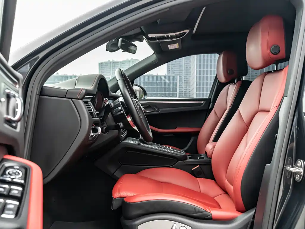 Porsche Macan 2019 — фото 11