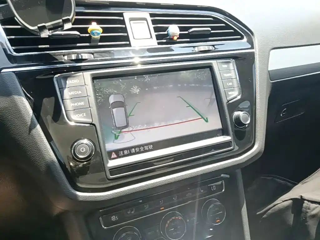 Volkswagen Tiguan L 2018 — фото 13