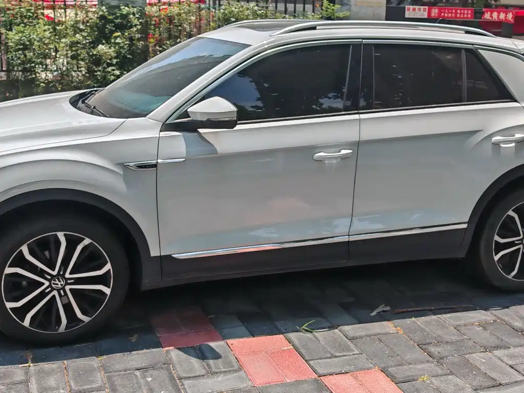 Volkswagen T-Roc 2021
