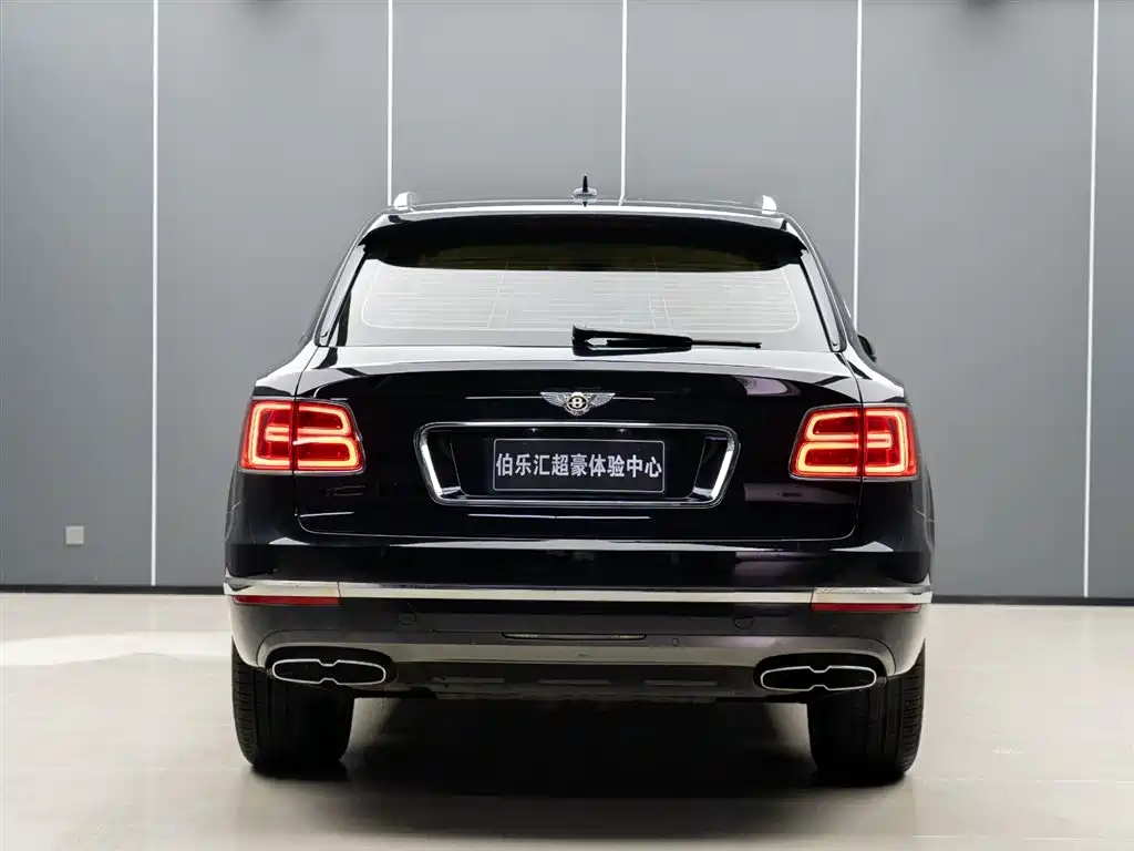 Bentley Bentayga 2020 — фото 8
