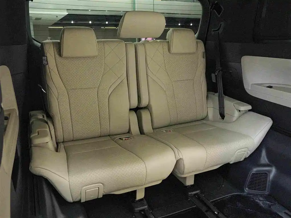 Toyota Alphard 2025 — фото 15