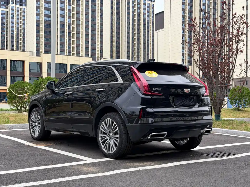 Cadillac XT4 2026 — фото 9