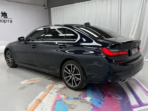 BMW 3 Series 2021