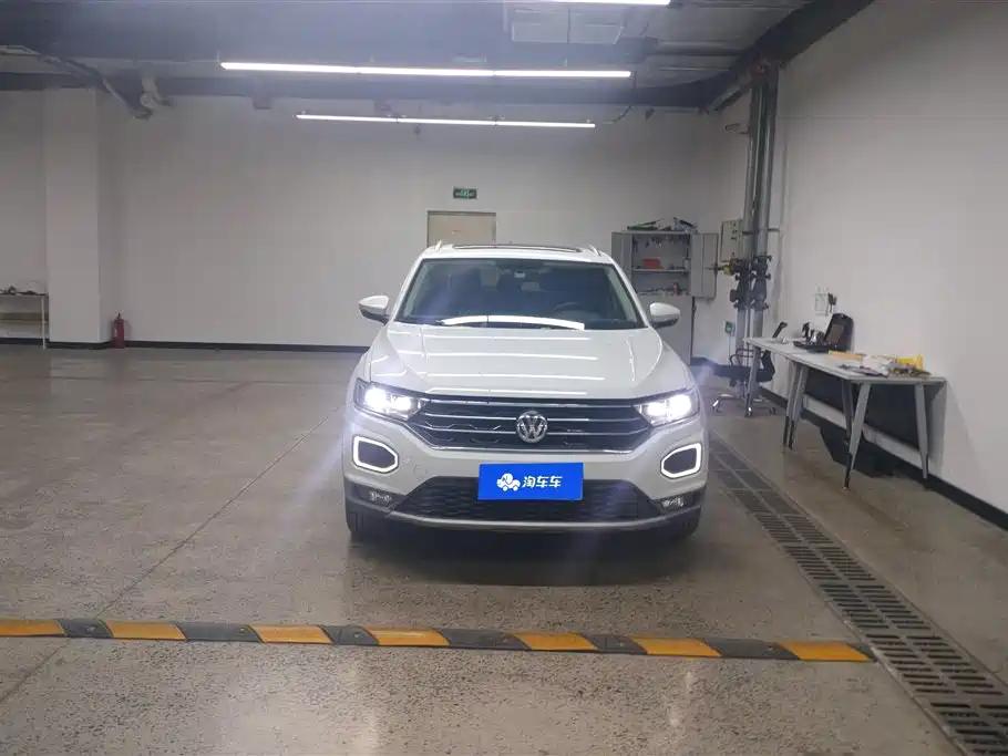 Volkswagen T-Roc 2019 — фото 2